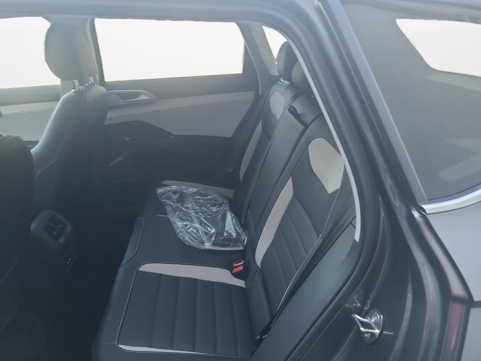 2027 Volkswagen Taos SEL