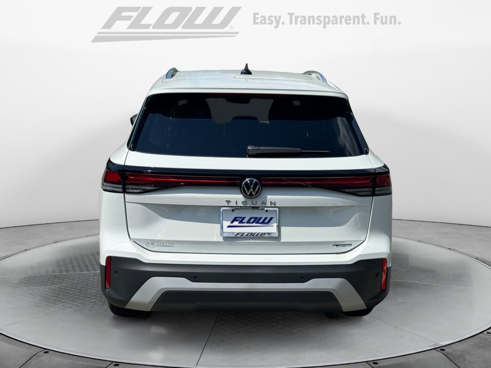 2025 Volkswagen Tiguan 2.0T SE