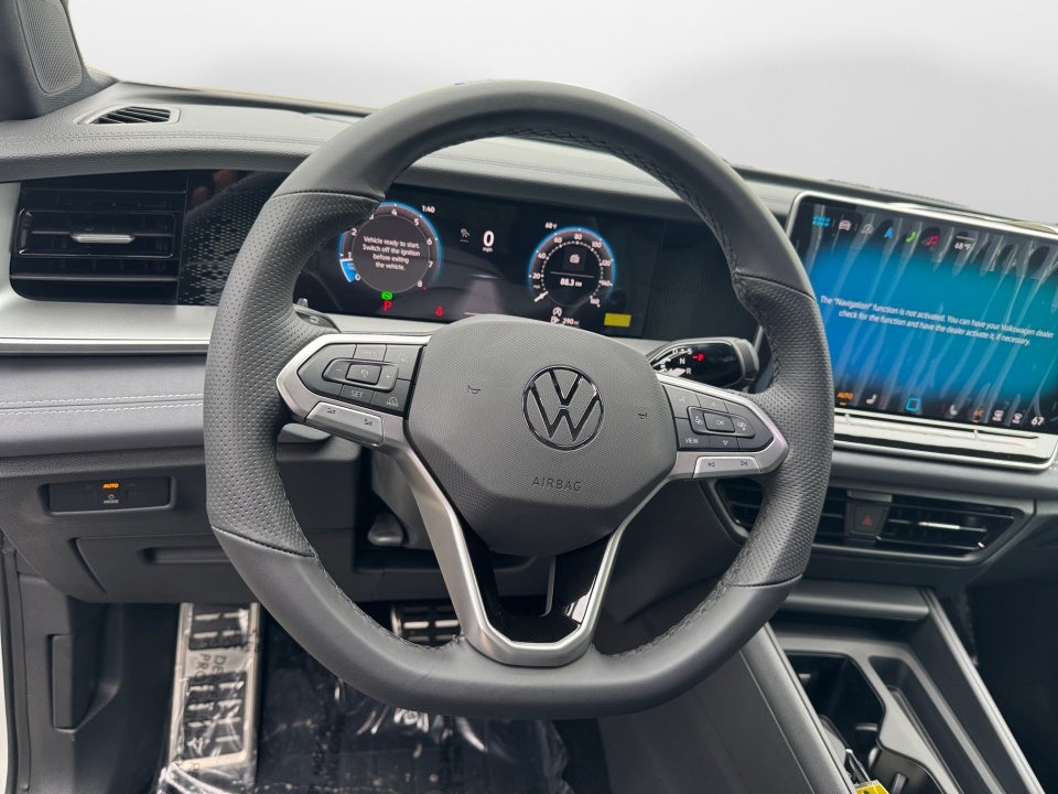 2025 Volkswagen Tiguan 2.0T SE R-Line Black