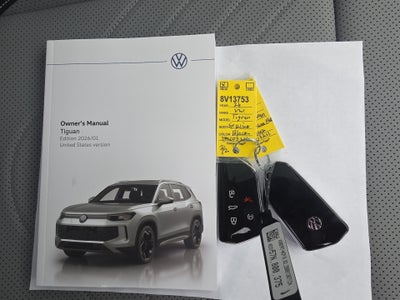 2026 Volkswagen Tiguan 2.0T SE R-Line Black