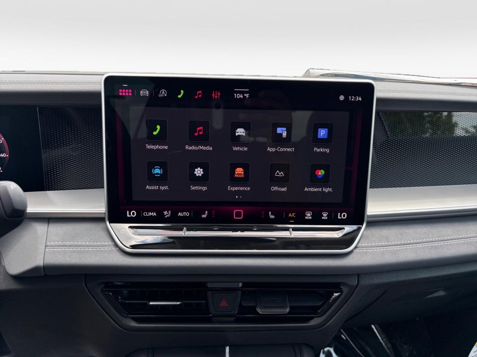 2026 Volkswagen Tiguan 2.0T SE