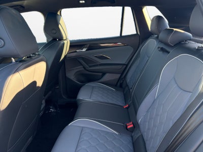 2026 Volkswagen Tiguan 2.0T SEL