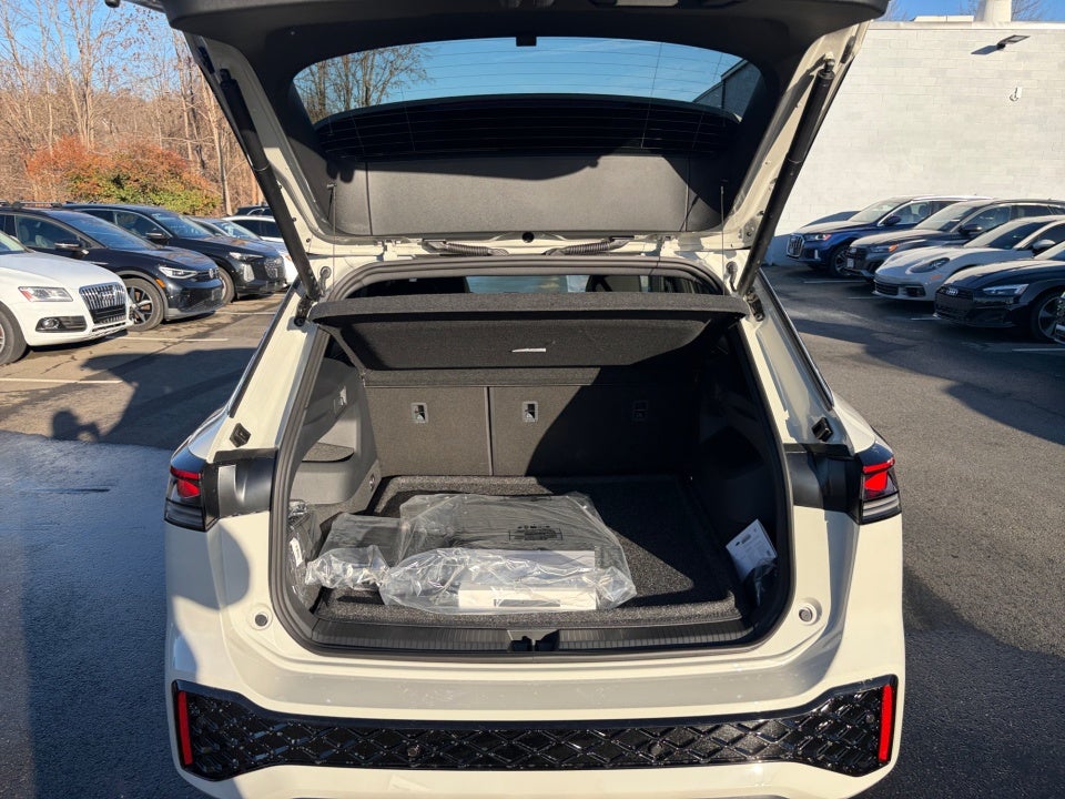 2026 Volkswagen Tiguan 2.0T SEL