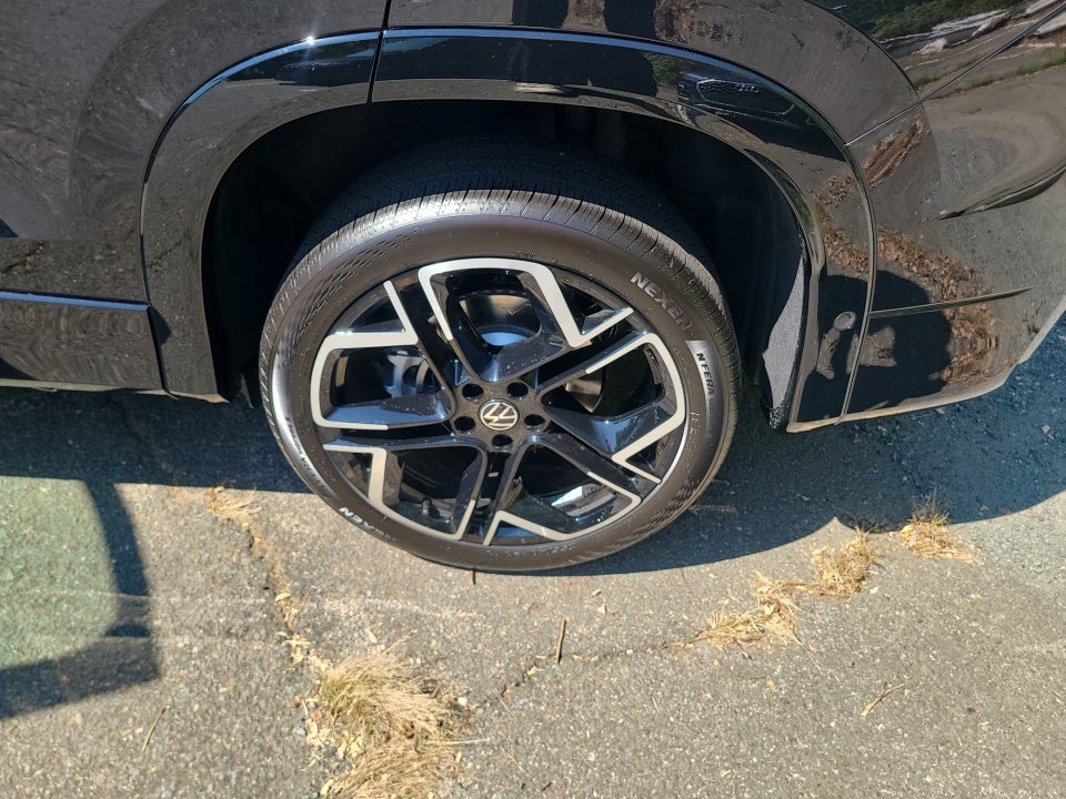 2026 Volkswagen Tiguan 2.0T SEL R-Line Turbo