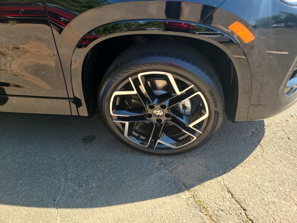 2026 Volkswagen Tiguan 2.0T SEL R-Line Turbo