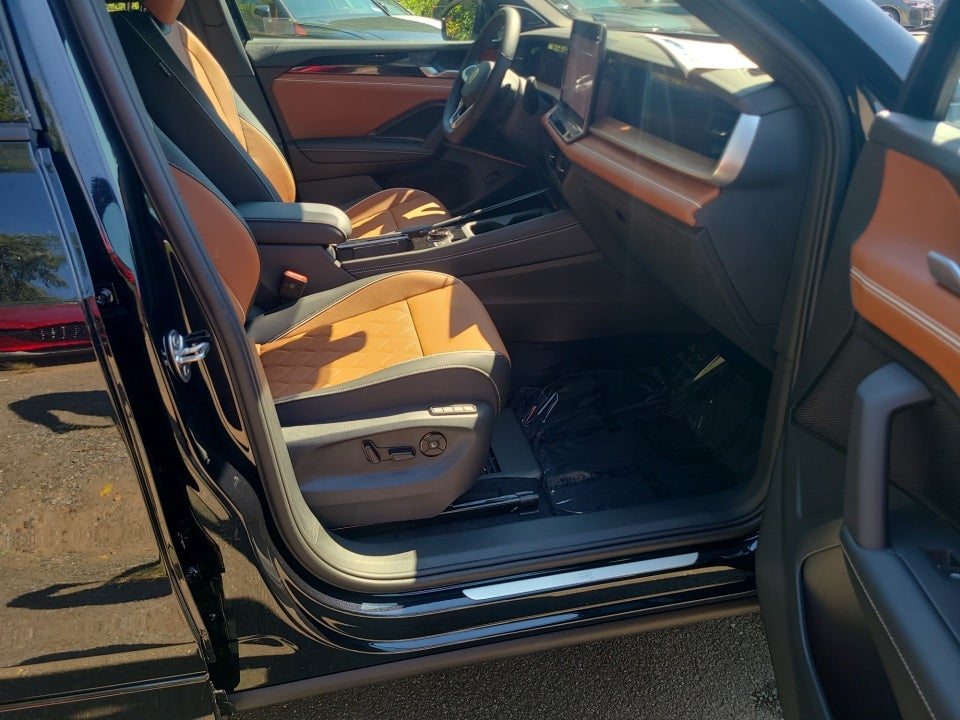 2026 Volkswagen Tiguan 2.0T SEL R-Line Turbo