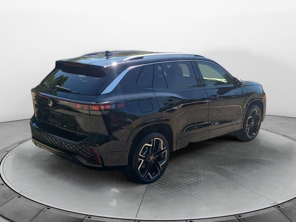 2026 Volkswagen Tiguan 2.0T SEL R-Line Turbo
