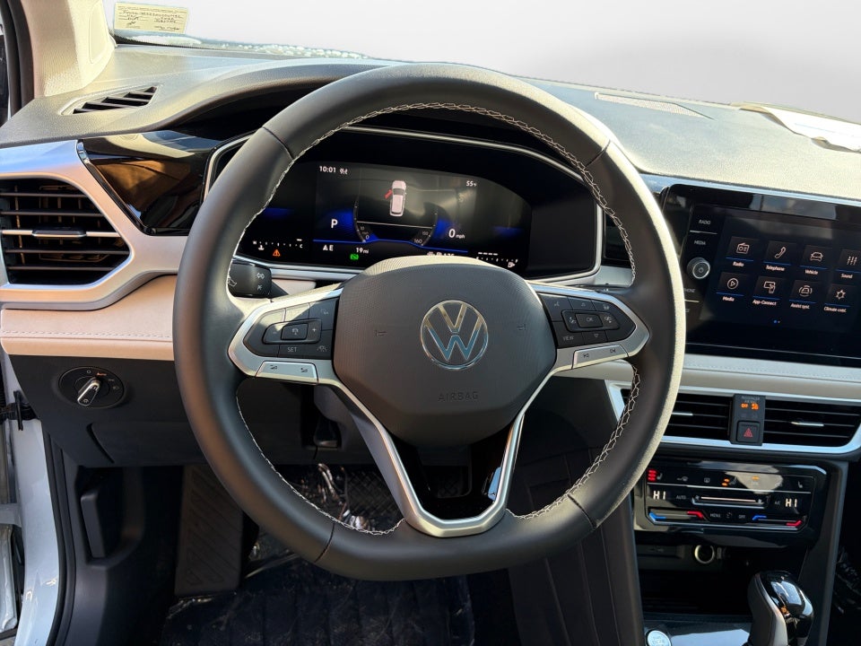 2026 Volkswagen Taos 1.5T SE