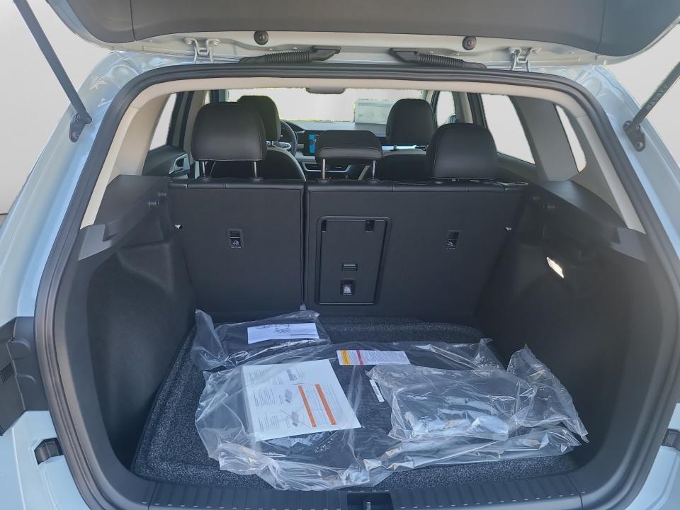 2027 Volkswagen Taos SE