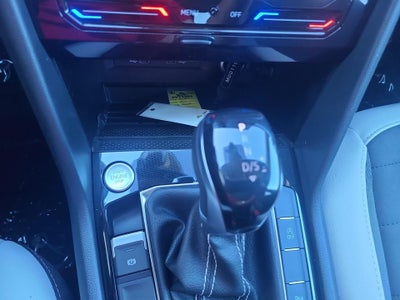 2027 Volkswagen Taos SE
