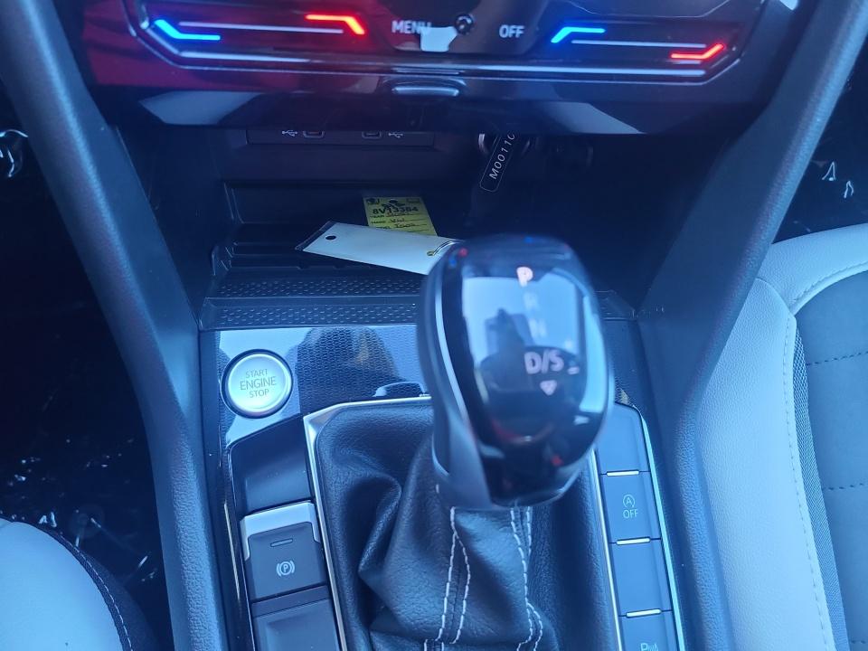 2027 Volkswagen Taos SE