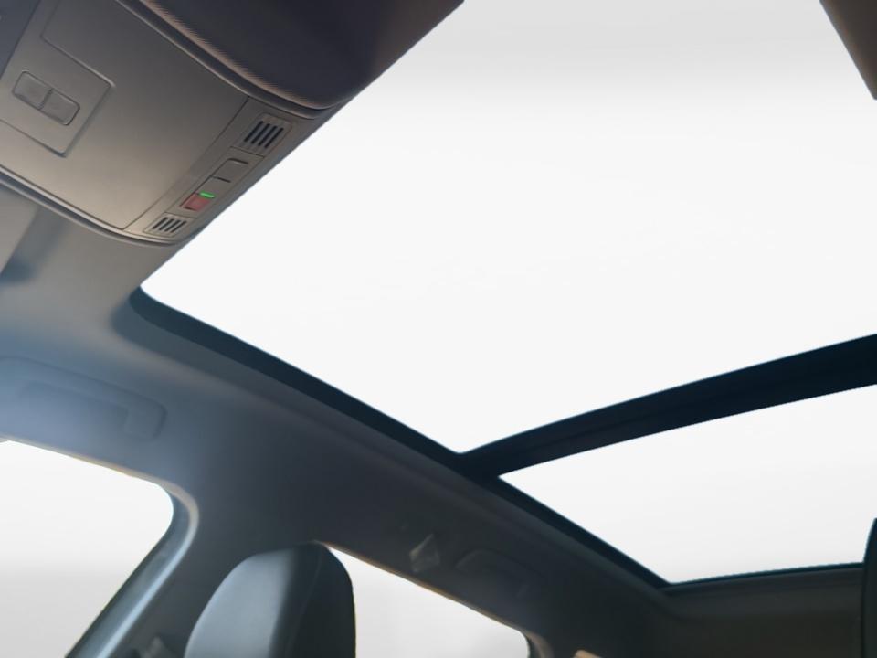 2027 Volkswagen Taos SE