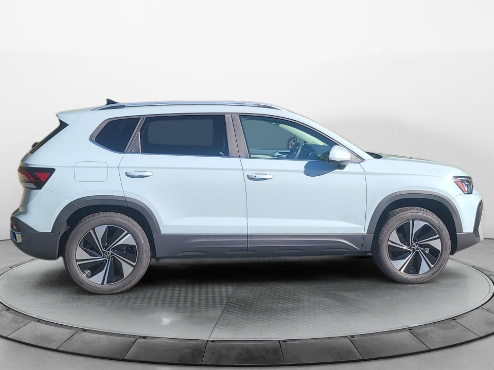 2027 Volkswagen Taos SE
