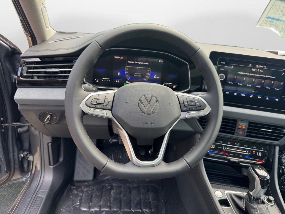 2025 Volkswagen Jetta 1.5T SE