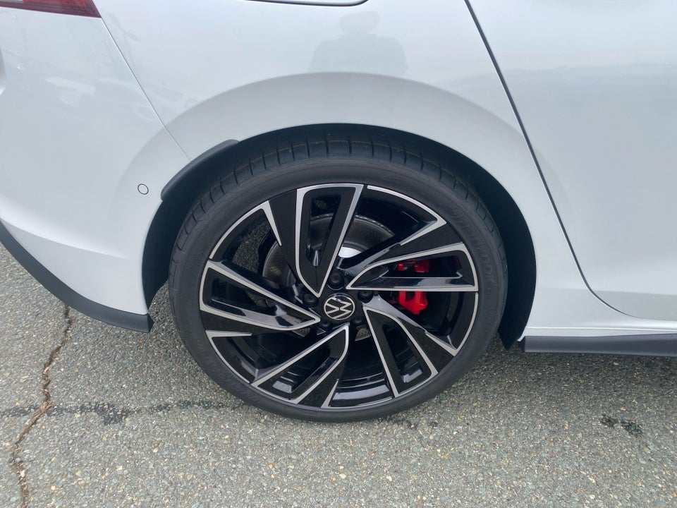 2024 Volkswagen Golf GTI 2.0T Autobahn