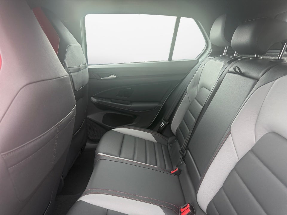 2026 Volkswagen Golf GTI 2.0T Autobahn