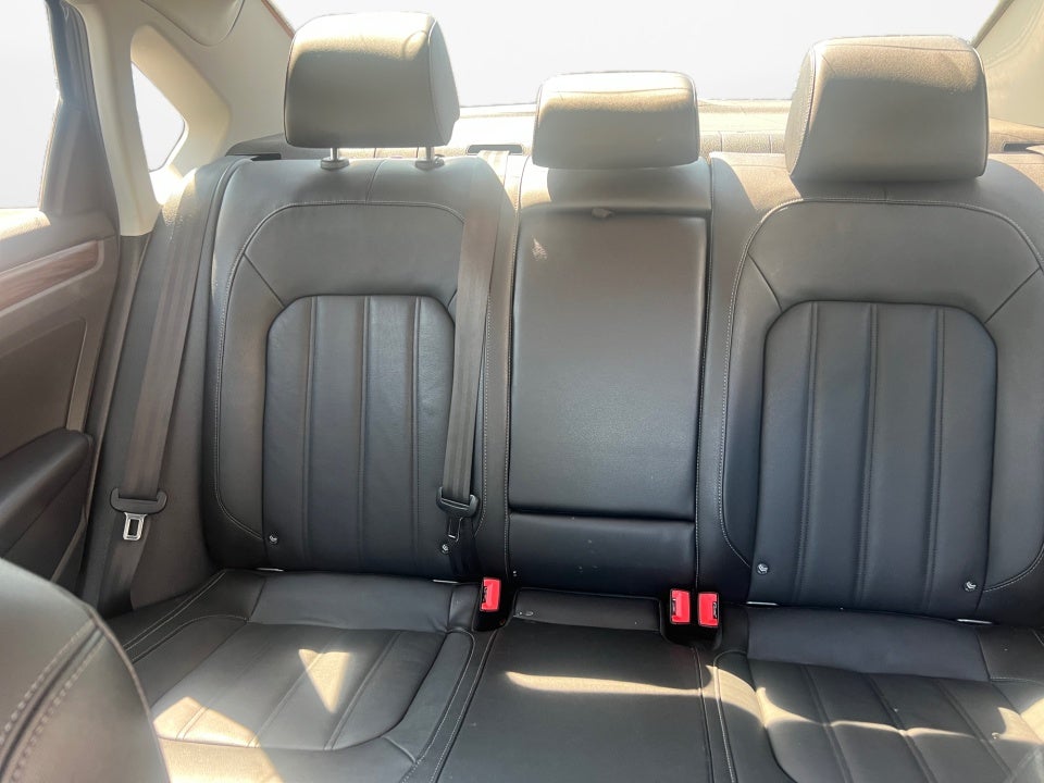 2022 Volkswagen Passat 2.0T Limited Edition