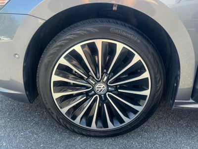 2022 Volkswagen Passat 2.0T Limited Edition
