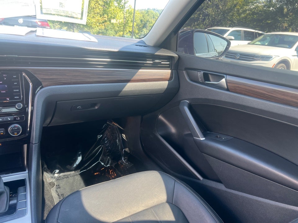 2022 Volkswagen Passat 2.0T Limited Edition