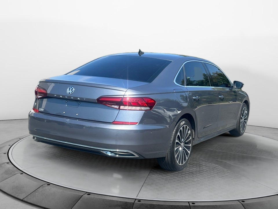 2022 Volkswagen Passat 2.0T Limited Edition