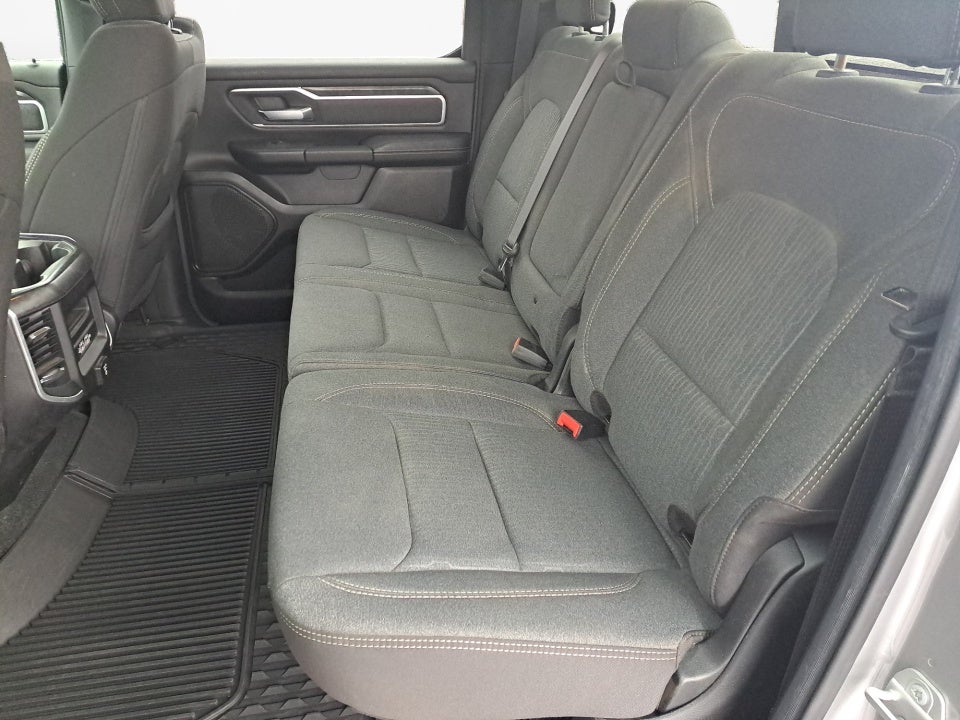 2020 RAM 1500 Big Horn Crew Cab 4x4 5'7" Box