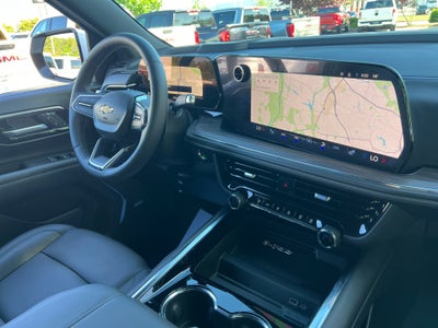 2025 Chevrolet Suburban 2WD LT