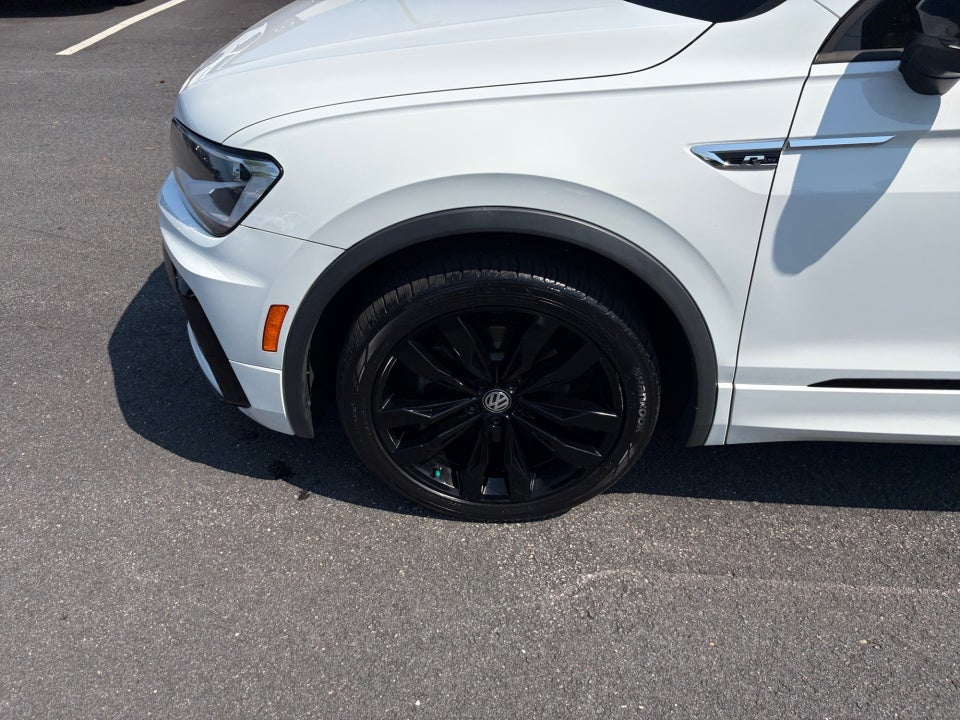 2021 Volkswagen Tiguan SE R-Line Black