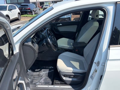 2021 Volkswagen Tiguan SE R-Line Black