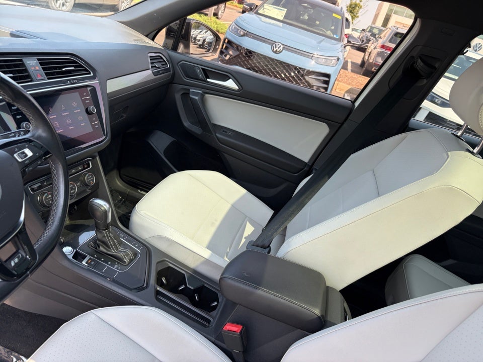 2021 Volkswagen Tiguan SE R-Line Black