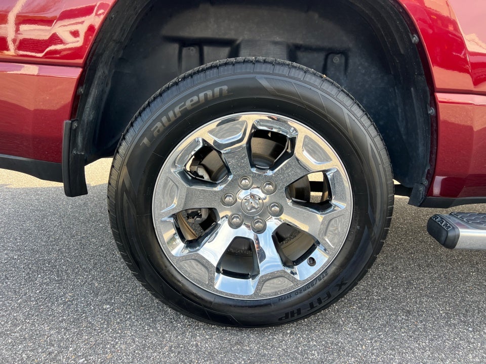 2022 RAM 1500 Big Horn Crew Cab 4x4 5'7" Box