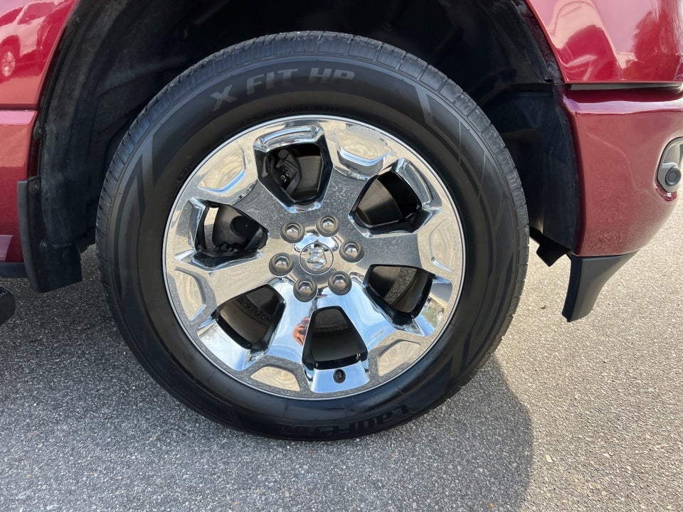 2022 RAM 1500 Big Horn Crew Cab 4x4 5'7" Box