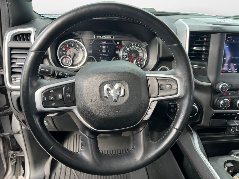 2021 RAM 1500 Big Horn Crew Cab 4x4 5'7" Box