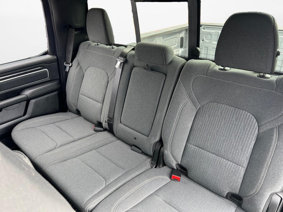 2021 RAM 1500 Big Horn Crew Cab 4x4 5'7" Box