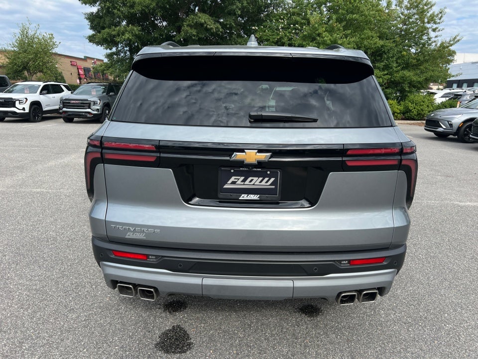 2025 Chevrolet Traverse FWD LT