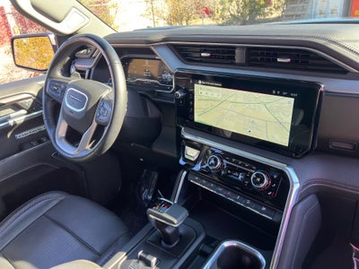 2024 GMC Sierra 1500 4WD Crew Cab Short Box Denali