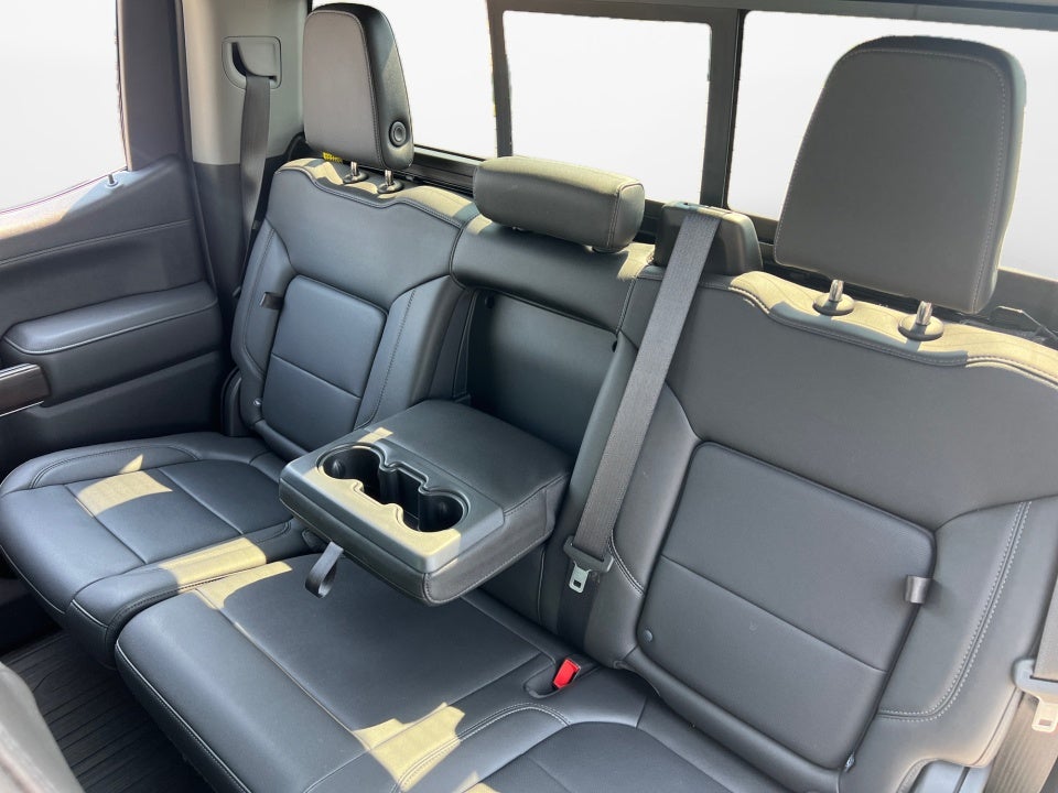 2021 GMC Sierra 1500 4WD Crew Cab Short Box SLT