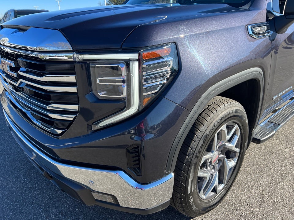 2022 GMC Sierra 1500 4WD Crew Cab Short Box SLT