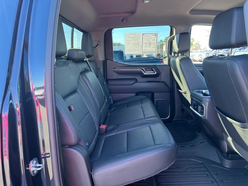 2022 GMC Sierra 1500 4WD Crew Cab Short Box SLT