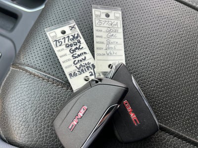 2024 GMC Sierra 1500 4WD Crew Cab Short Box Denali