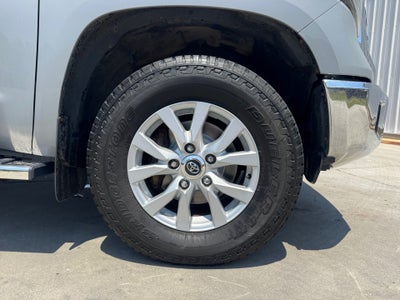 2018 Toyota Tundra SR5 5.7L V8
